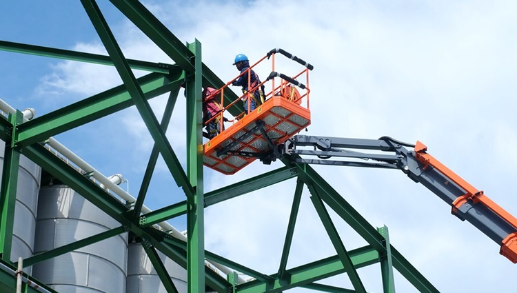 Difference Between Telescopic & Articulating Boomlift